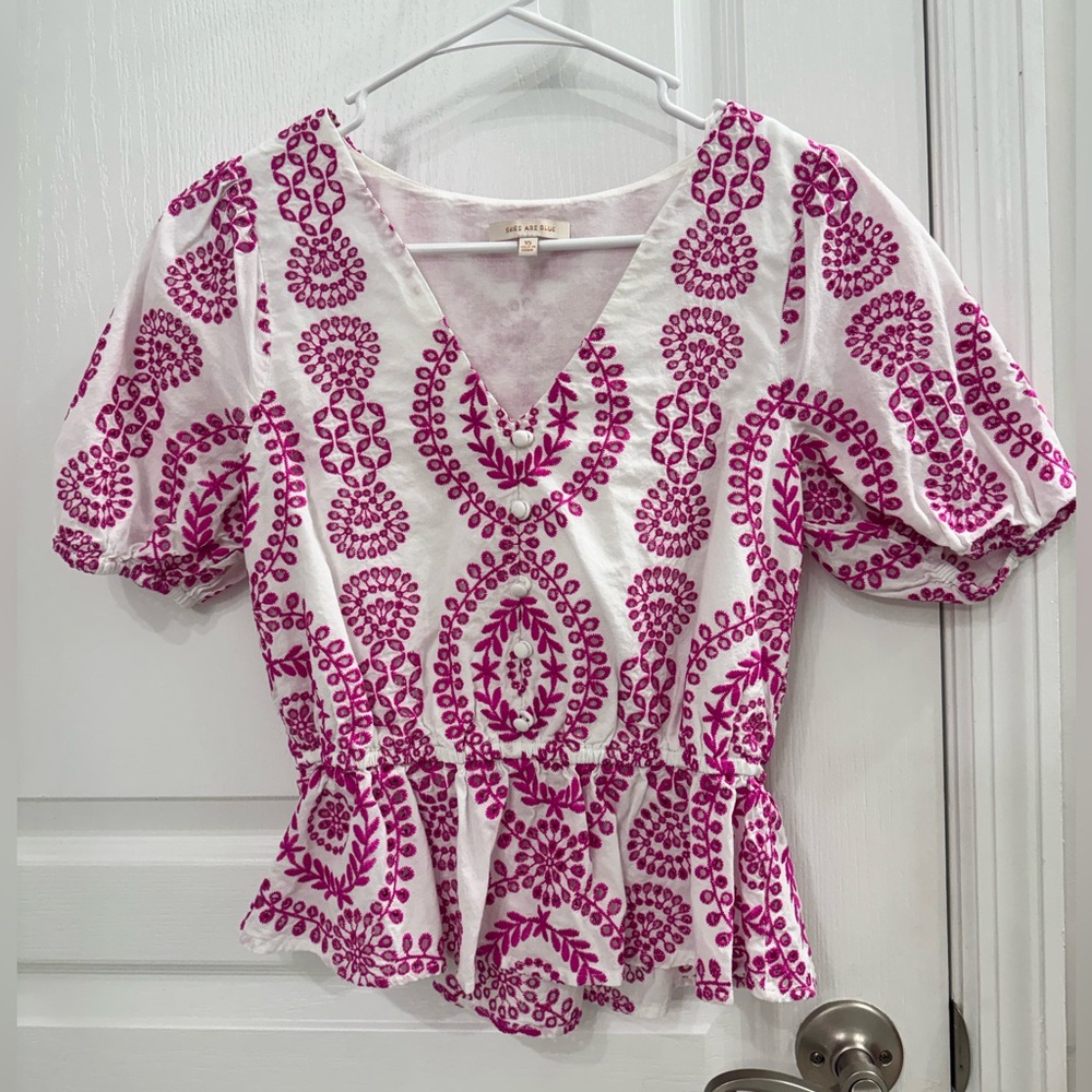 Skies Are Blue White Peplum Top with Magenta Print